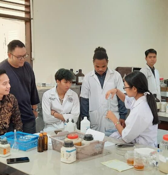Pelatihan Asisten Laboratorium Kimia Dasar & Lanjut 2025