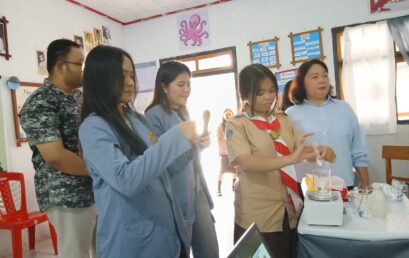 Pelatihan Pembuatan Body Lotion dari Limbah Hasil Penyulingan Daun Nilam bagi Siswa SMAN 2 Langowan